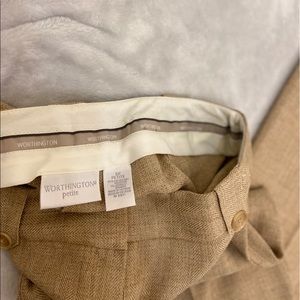 Worthington Petite Size:6P Tan Capri